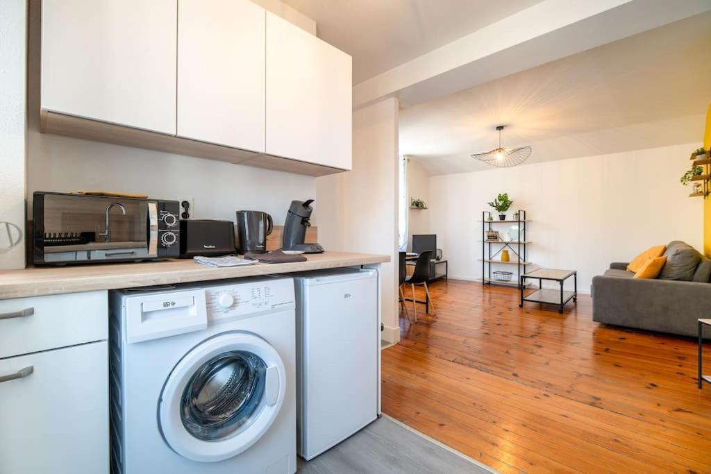 L'Industriel - Lourdes Centre Apartment Екстериор снимка